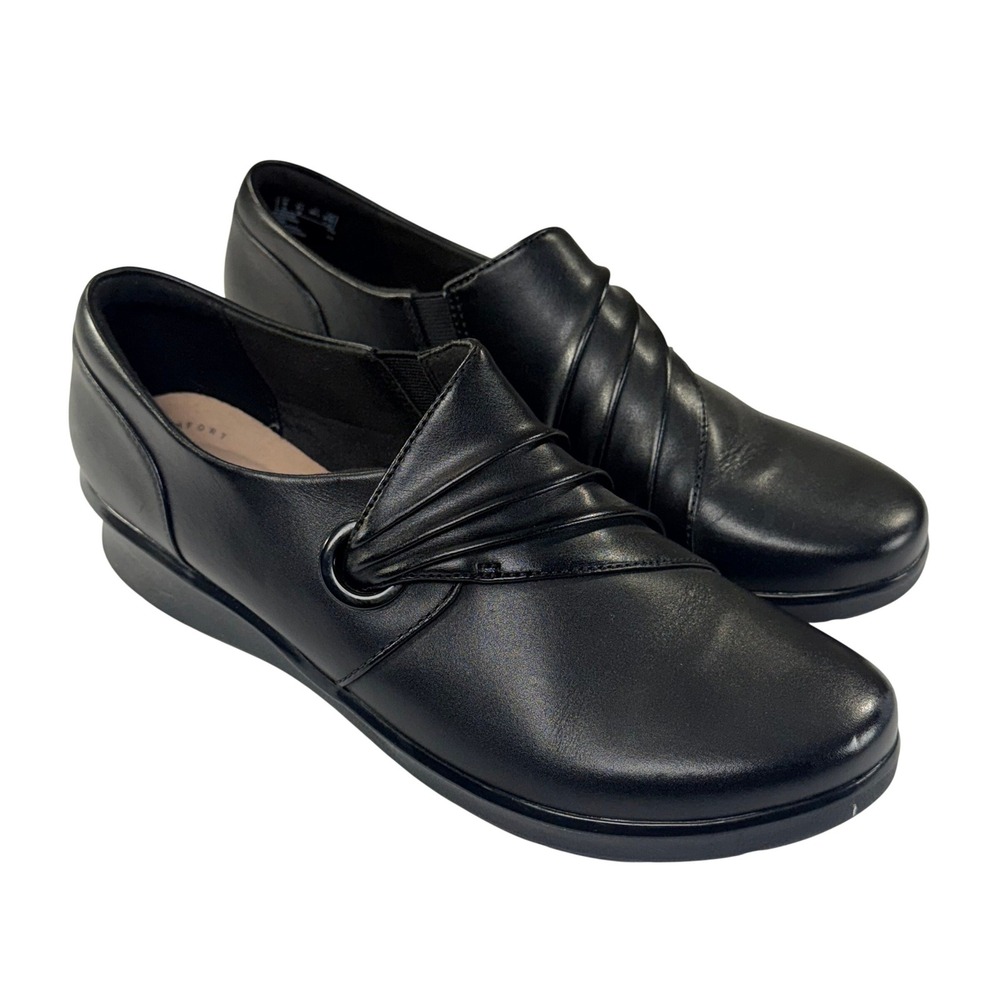 Clarks Hope Shine Loafers Womens 8 Black Leather Slip On Minimalist Comfort Shoe